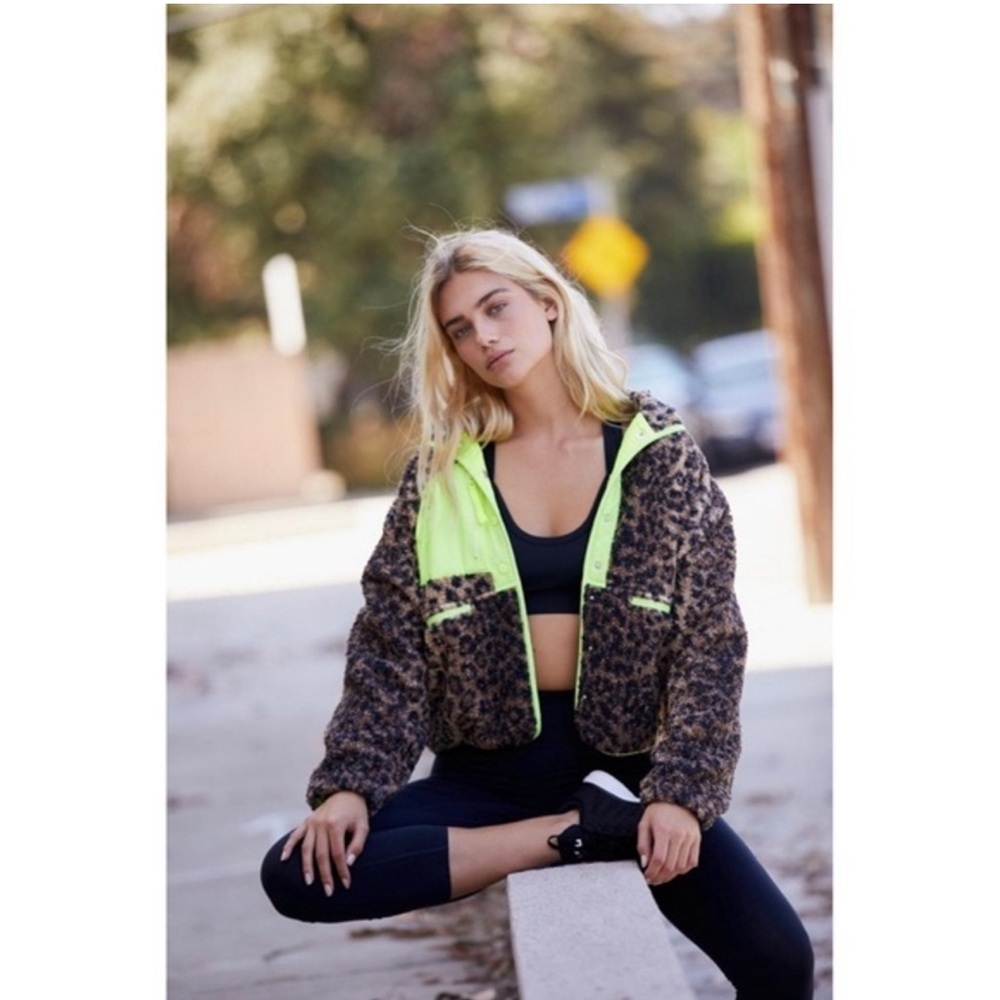 Free People Movement Fleece 🐆💚